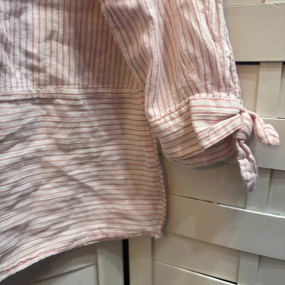 Liz Claiborne Striped Blouse with Bow Sleeves - Picture 2 of 5